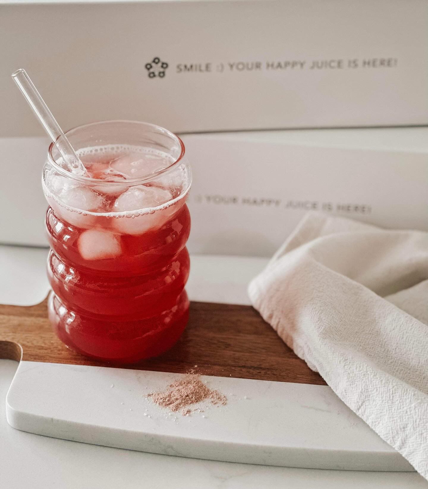 Amare Happy Juice bestellen Nederland, 3 supplementen voor mentale gezondheid, meer energie, beter slapen, lekker in je vel, happy jus. Edge met natuurlijke nootropics